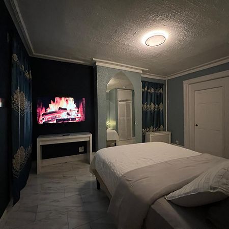 3 Bedrooms In 2Nd Floor Modern Brooklyn Home, Close To J Train Нью-Йорк Екстер'єр фото