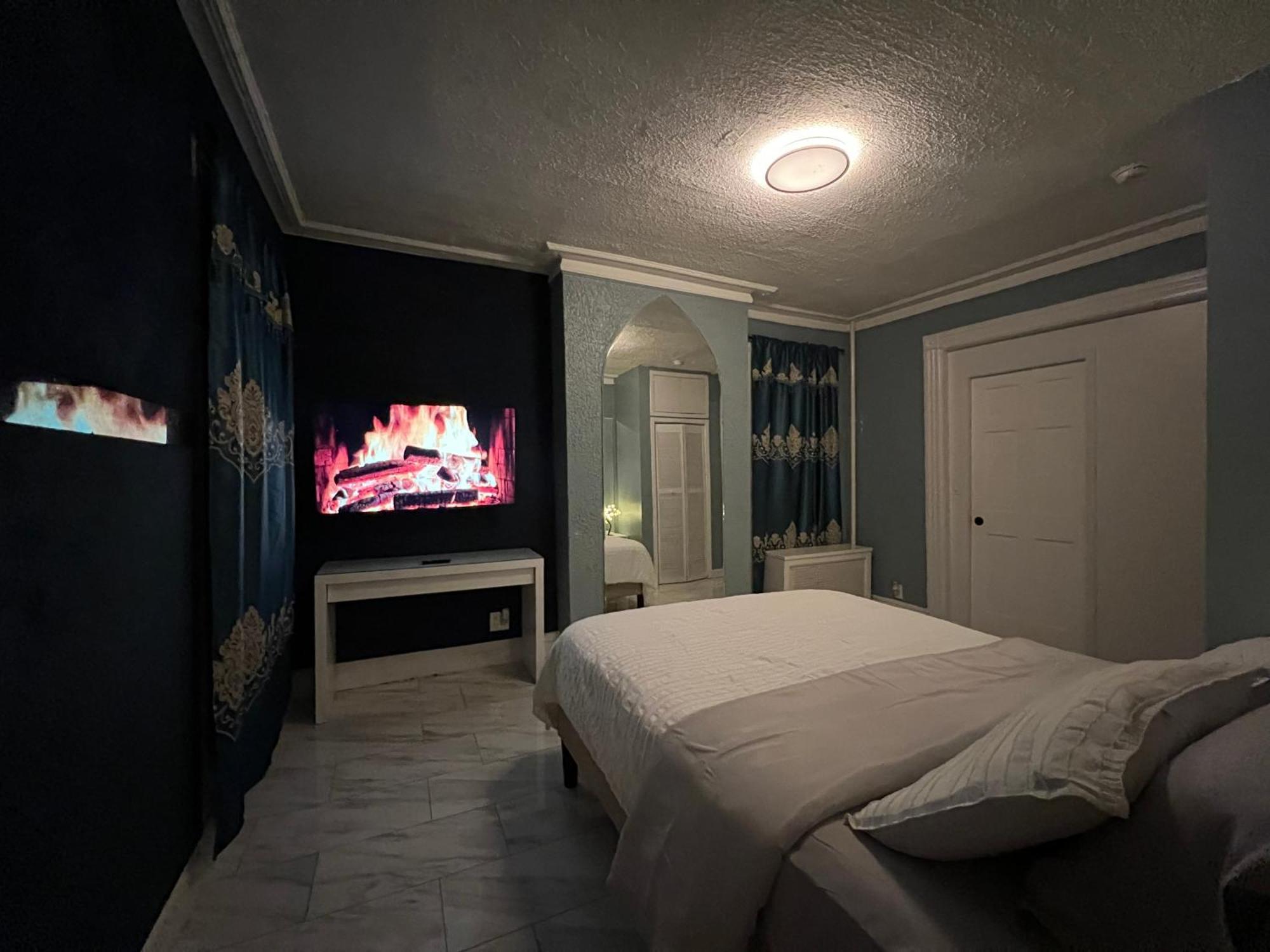 3 Bedrooms In 2Nd Floor Modern Brooklyn Home, Close To J Train Нью-Йорк Екстер'єр фото