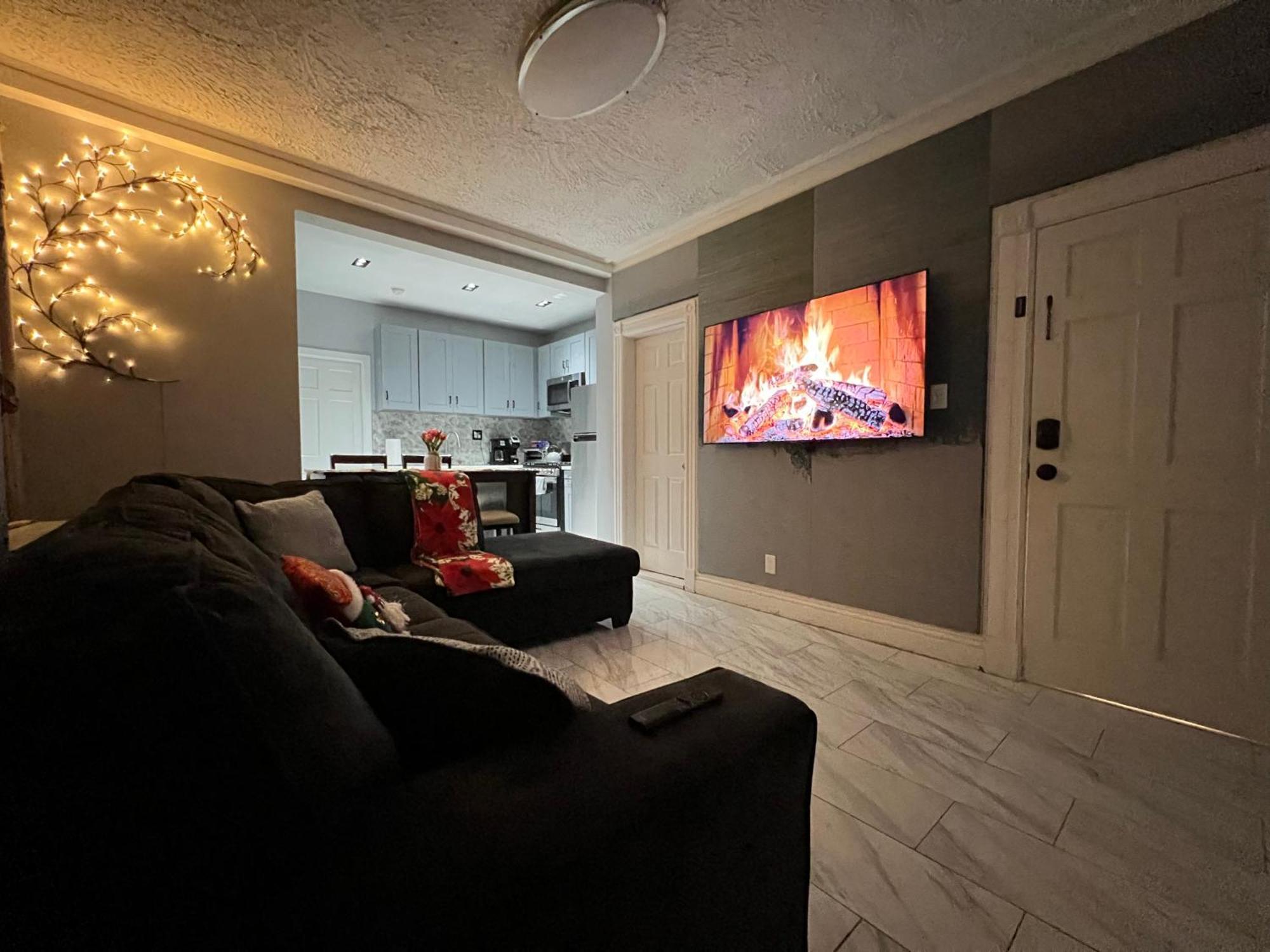 3 Bedrooms In 2Nd Floor Modern Brooklyn Home, Close To J Train Нью-Йорк Екстер'єр фото